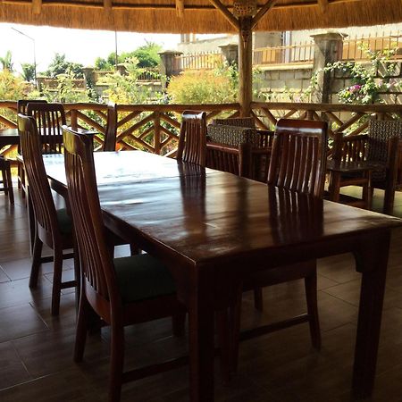 African Roots Guesthouse Entebbe Exterior foto