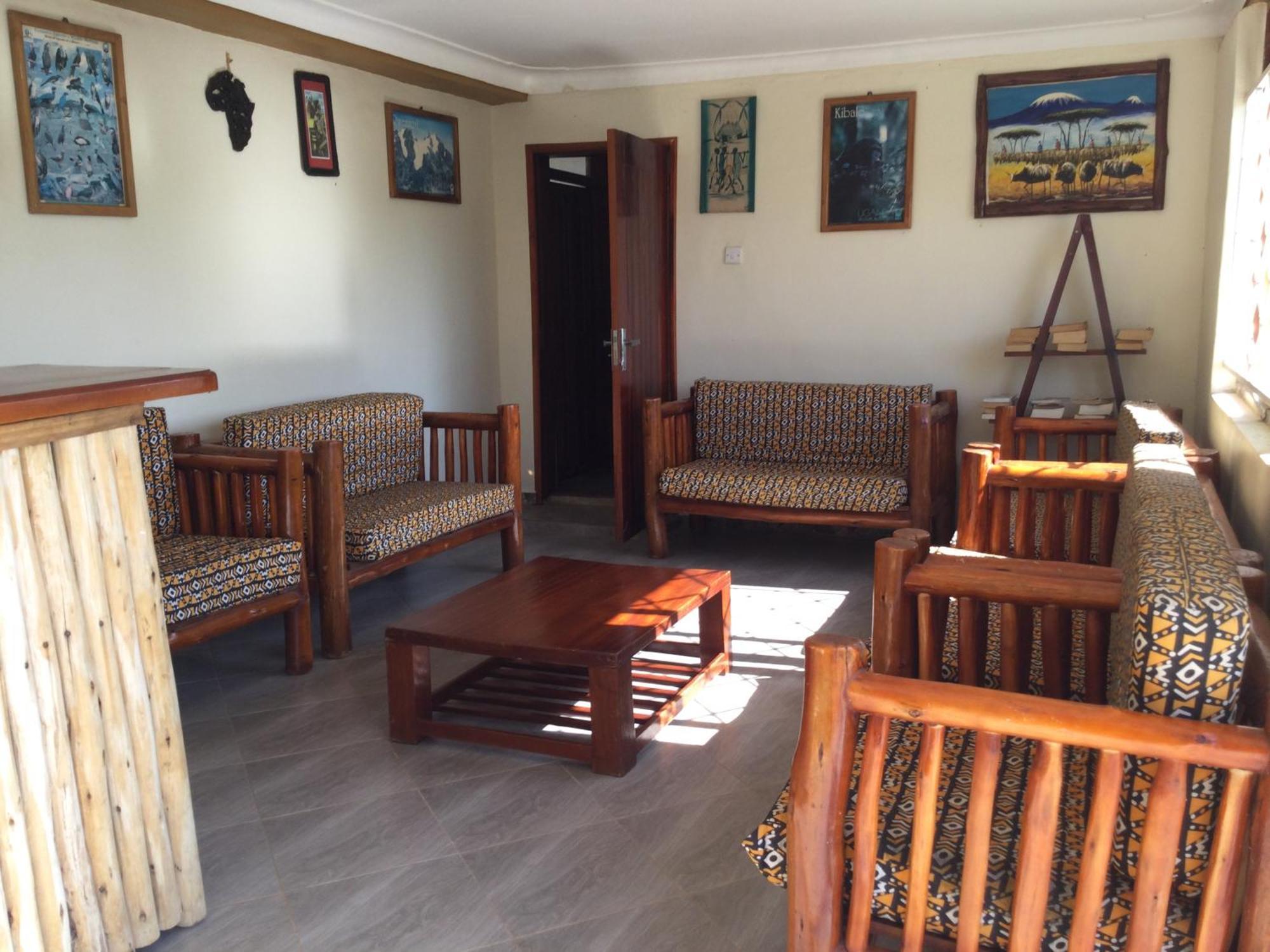 African Roots Guesthouse Entebbe Exterior foto