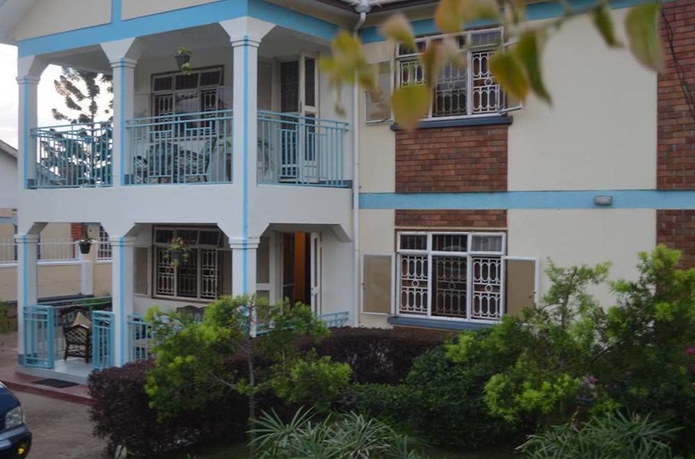 African Roots Guesthouse Entebbe Exterior foto